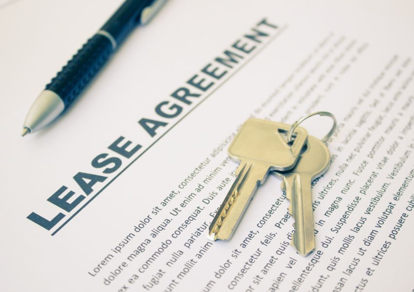 lease-agreement-with-keys